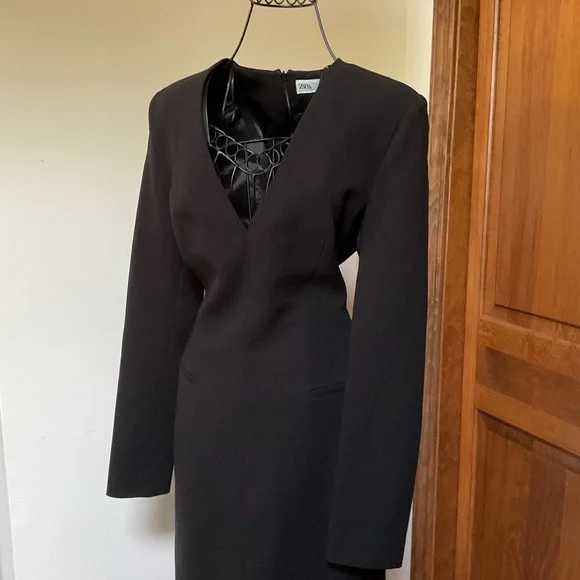 Elegant Black V-Neck Dress by Zara, Medium - Picture 2 of 10